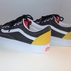 NEW WOMENS VANS 9.5 MENS 8 SWEET LOOKING SHOES WOW